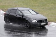 Noi imagini spion cu viitorul Mercedes A25 AMG