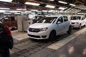 Noile masini Dacia incep sa se fabrice la Mioveni