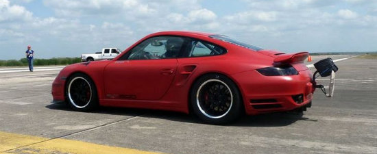 Nou record de viteza pentru Porsche? Un 911 Turbo atinge peste 377 km/h la Texas Mile!