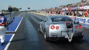 NOU Record Mondial: Cel mai rapid Nissan GT-R scoate 7.8 secunde pe 402 metri