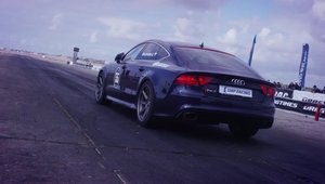 NOU RECORD MONDIAL: Un Audi RS7 parcurge sfertul de mila in 10.1 secunde