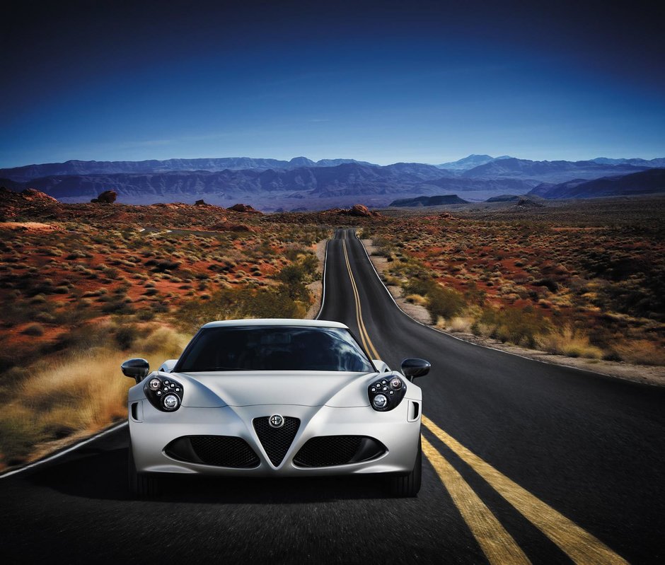 Noua Alfa Romeo 4C - Galerie Foto