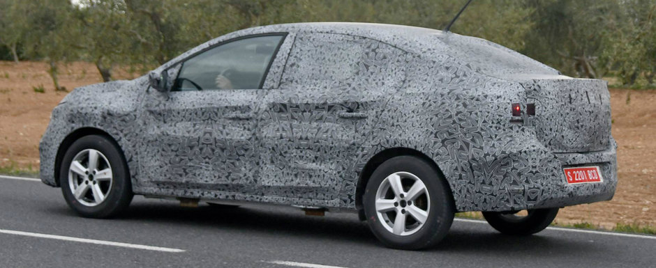 Noua Dacia Logan 3, surprinsa pentru prima data in teste. Masina romaneasca a fost fotografiata cu faruri LED si plafon de coupe Noua Dacia Logan 3, surprinsa pentru prima data in teste. Masina romaneasca a fost fotografiata cu faruri LED si plafon de coupe