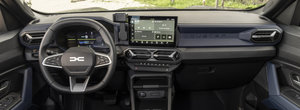 Noua Dacia Sandero, prezentata neoficial. Masina romanilor se lauda cu ceasuri de bord digitale si un motor aspirat de 1.8 litri