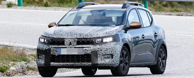 Noua Dacia Sandero Stepway, surprinsa pentru prima oara in teste. Masina romanilor ar putea primi doua ecrane in bord si un sistem de propulsie hibrid sub capota