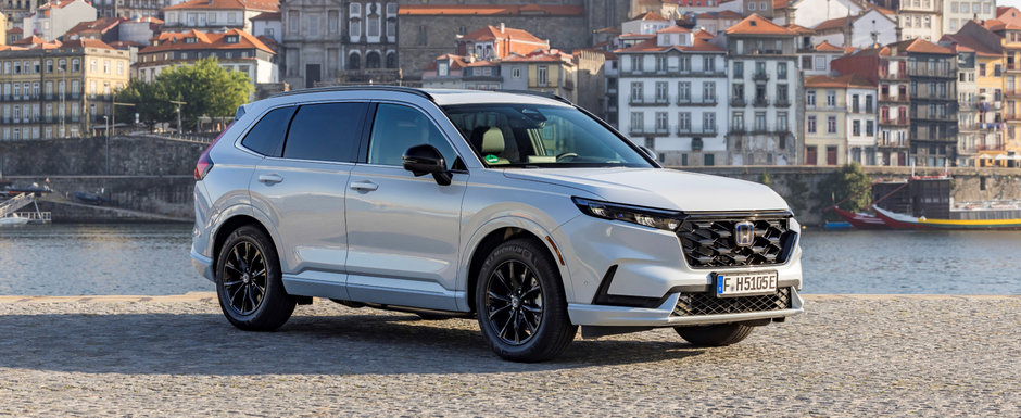 Noua Honda CR-V a debutat oficial. Japonezii nu ofera nici macar o singura motorizare diesel. Galerie foto completa Noua Honda CR-V a debutat oficial. Japonezii nu ofera nici macar o singura motorizare diesel. Galerie foto completa