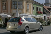 Noua Kia Ceed isi arata fata inainte de Frankfurt