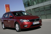 Noua Kia Ceed isi arata fata inainte de Frankfurt