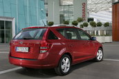 Noua Kia Ceed isi arata fata inainte de Frankfurt