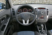 Noua Kia Ceed isi arata fata inainte de Frankfurt