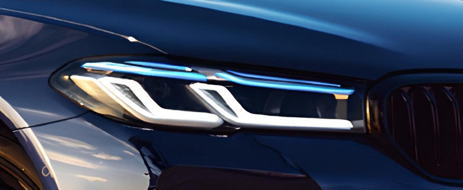 Noua masina de la BMW e LUX TOTAL. Farurile cu LASER si instalatia audio cu 16 boxe SUNT STANDARD Noua masina de la BMW e LUX TOTAL. Farurile cu LASER si instalatia audio cu 16 boxe SUNT STANDARD