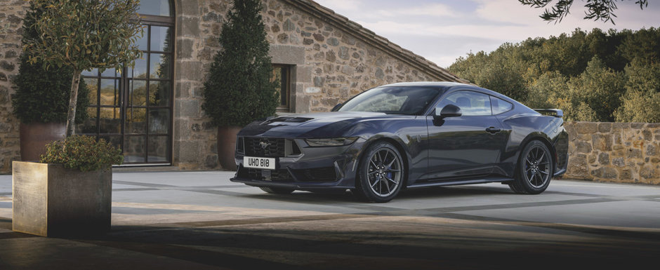 Noua masina de la Ford e nebunie curata: are motor aspirat de 5.0 litri, jante confectionate din fibra de carbon si caroserie care isi schimba culoarea in functie de lumina. Cat costa in Romania Noua masina de la Ford e nebunie curata: are motor aspirat de 5.0 litri, jante confectionate din fibra de carbon si caroserie care isi schimba culoarea in functie de lumina. Cat costa in Romania