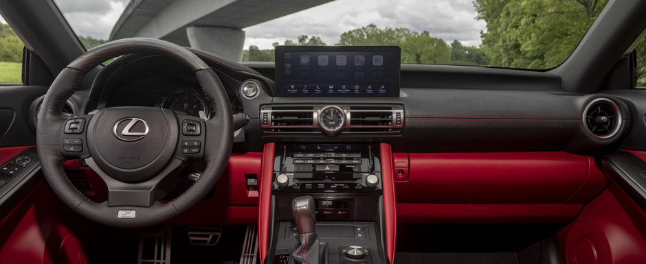 Noua masina de la Lexus te face sa uiti complet de cele nemtesti. Are motor de 5.0 litri si 17 boxe Noua masina de la Lexus te face sa uiti complet de cele nemtesti. Are motor de 5.0 litri si 17 boxe