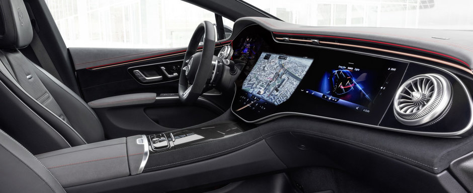 Noua masina de la Mercedes e nebunie curata: are 761 de cai sub capota si un display curbat de 55 de inch la interior! Noua masina de la Mercedes e nebunie curata: are 761 de cai sub capota si un display curbat de 55 de inch la interior!