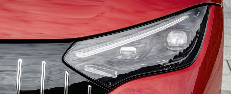 Noua masina de la Mercedes e nebunie curata: are 476 de cai sub capota si un display curbat de 141 de centimetri la interior! Cat costa in Romania Noua masina de la Mercedes e nebunie curata: are 476 de cai sub capota si un display curbat de 141 de centimetri la interior! Cat costa in Romania