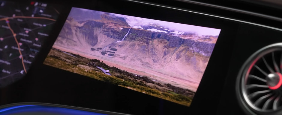 Noua masina de la Mercedes e nebunie curata: are un display curbat de 141 de centimetri! Cum arata in realitate Noua masina de la Mercedes e nebunie curata: are un display curbat de 141 de centimetri! Cum arata in realitate