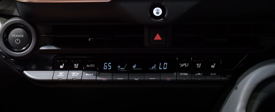 Noua masina de la Toyota e LUX TOTAL. Are caroserie in doua culori, scaune cu functie de ventilatie si instalatie audio de la JBL. Cum arata in realitate Noua masina de la Toyota e LUX TOTAL. Are caroserie in doua culori, scaune cu functie de ventilatie si instalatie audio de la JBL. Cum arata in realitate