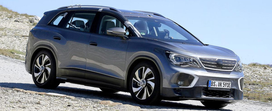 Noua masina de la VW a fost surprinsa camuflata in Peugeot. FOTO ca sa te convingi si singur Noua masina de la VW a fost surprinsa camuflata in Peugeot. FOTO ca sa te convingi si singur