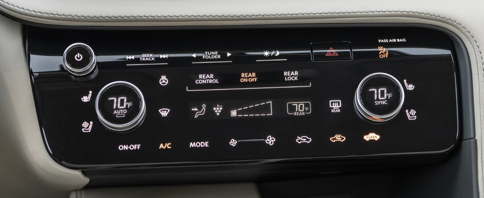 Noua masina de lux de la Nissan te face sa uiti complet de cele nemtesti. Are 295 de cai, faruri Full LED si scaune incalzite. Galerie foto completa Noua masina de lux de la Nissan te face sa uiti complet de cele nemtesti. Are 295 de cai, faruri Full LED si scaune incalzite. Galerie foto completa