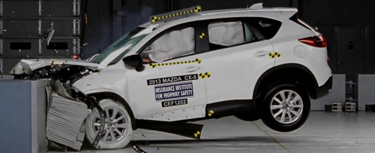 Noua Mazda CX-5 a obtinut punctaj maxim la testele de siguranta din SUA Noua Mazda CX-5 a obtinut punctaj maxim la testele de siguranta din SUA