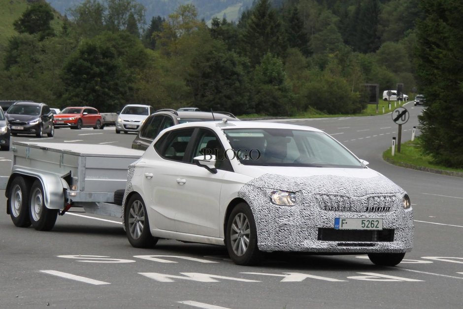 Noua Skoda Fabia - Poze Spion