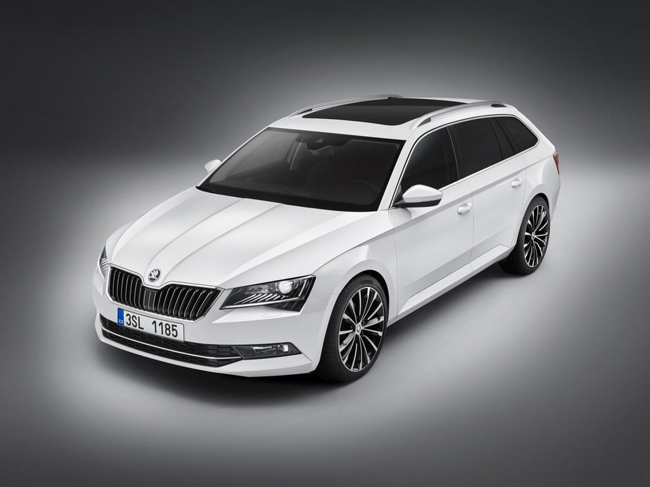 Noua Skoda Superb Combi