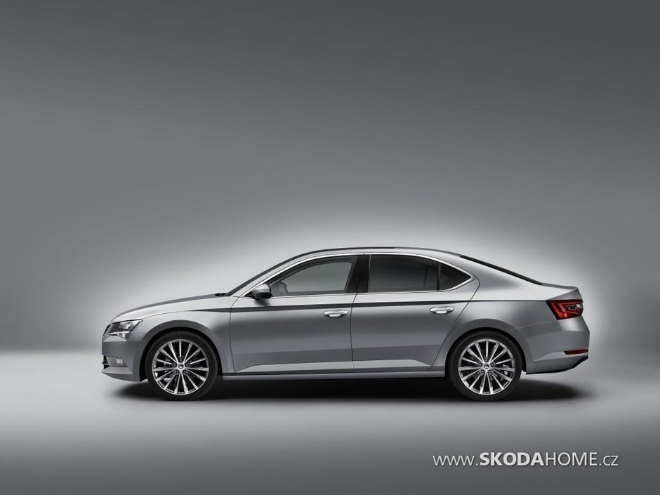 Noua Skoda Superb - Primele Poze