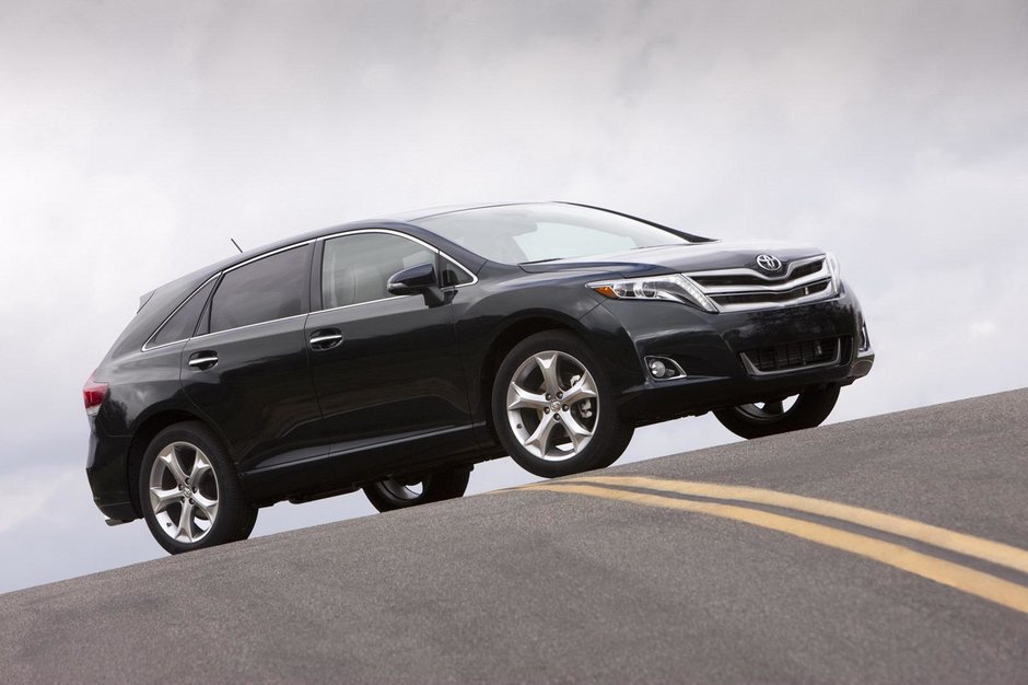 Noua toyota Venza costa 27.700 dolari Noua toyota Venza costa 27.700 dolari