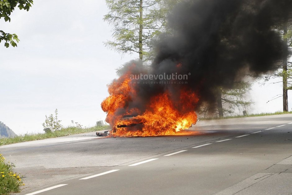 Noul Audi A7 a luat foc in teste