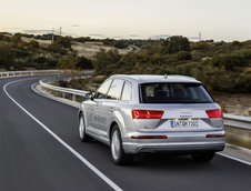 Noul Audi Q7 e-tron