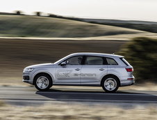 Noul Audi Q7 e-tron