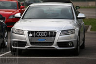 Noul Audi S4 surprins necamuflat