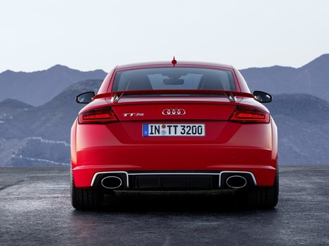 Noul Audi TT-RS