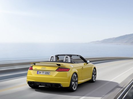 Noul Audi TT-RS