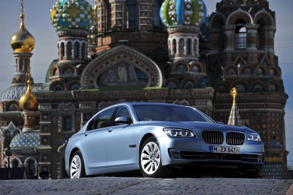 Noul BMW ActiveHybrid 7 porneste de la 84.895 dolari Noul BMW ActiveHybrid 7 porneste de la 84.895 dolari