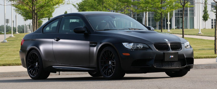 Noul BMW M3 Frozen Black readuce negrul mat la moda