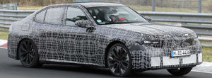Noul BMW M350, fotografiat pentru prima oara in timpul testelor. Viitorul model al bavarezilor ar putea oferi un motor turbo cu peste 400 CP