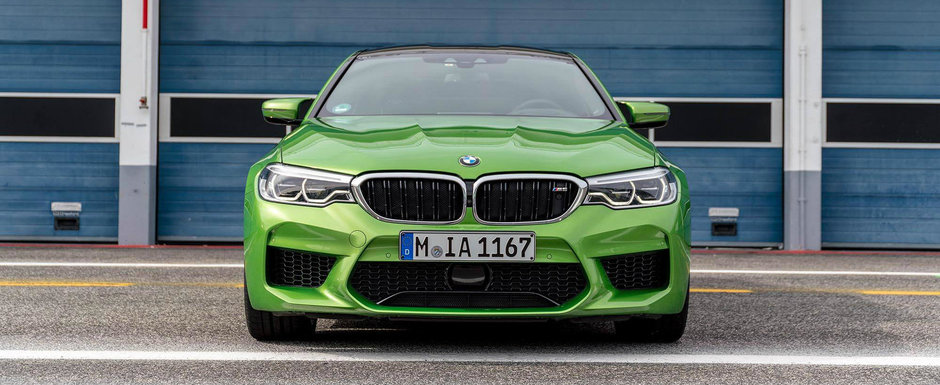 Noul BMW M5, asa cum nu o sa-l vezi niciodata pe strada. Cum arata modelul de 600 CP vopsit in rosu Ferrari sau verde Java