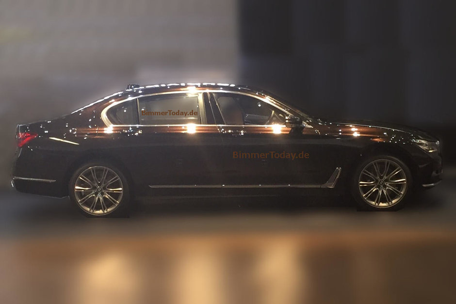 Noul BMW Seria 7 - Vedere din profil