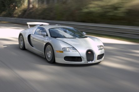 Noul Bugatti de 2.5 milioane $ Noul Bugatti de 2.5 milioane $