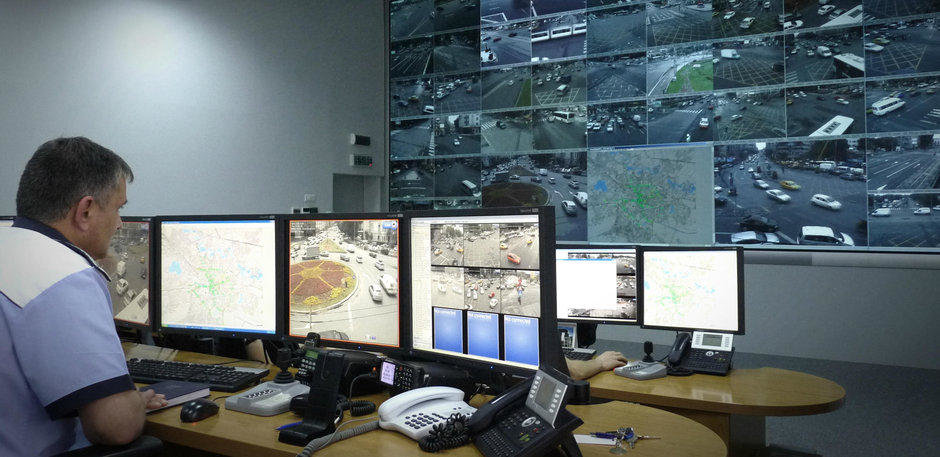 Noul Centru de Control al Traficului din Bucuresti e degeaba: capitala e blocata, scoala nici nu a inceput Noul Centru de Control al Traficului din Bucuresti e degeaba: capitala e blocata, scoala nici nu a inceput