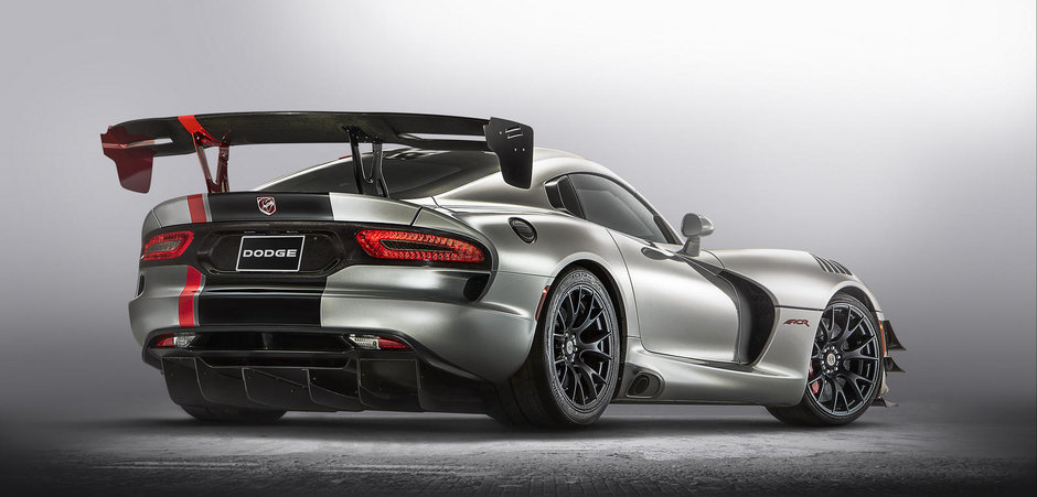 Noul Dodge Viper ACR