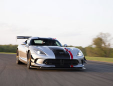 Noul Dodge Viper ACR