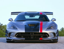 Noul Dodge Viper ACR