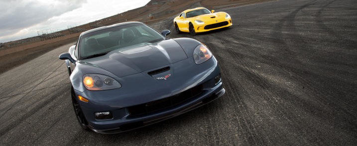 Noul Dodge Viper si legendarul Chevy Corvette ZR1 se intrec in burnouturi. VIDEO AICI!