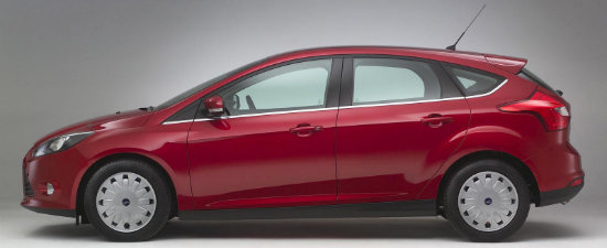 Noul Ford Focus ECOnetic promite un consum de doar 3.5 litri la 100 km Noul Ford Focus ECOnetic promite un consum de doar 3.5 litri la 100 km
