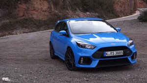 Noul Ford Focus RS mai bifeaza un review pozitiv in mainile celor de la Evo