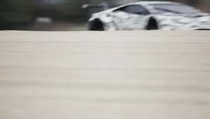 Noul Lamborghini Huracan se antreneaza pentru cursele din GT3