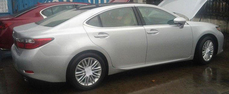 Noul Lexus ES, surprins complet necamuflat