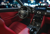 Noul Lexus IS